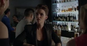 Бэтвумен 1 сезон 4 серия