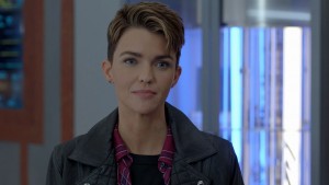 Бэтвумен 1 сезон 9 серия