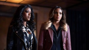 Бэтвумен 3 сезон 7 серия